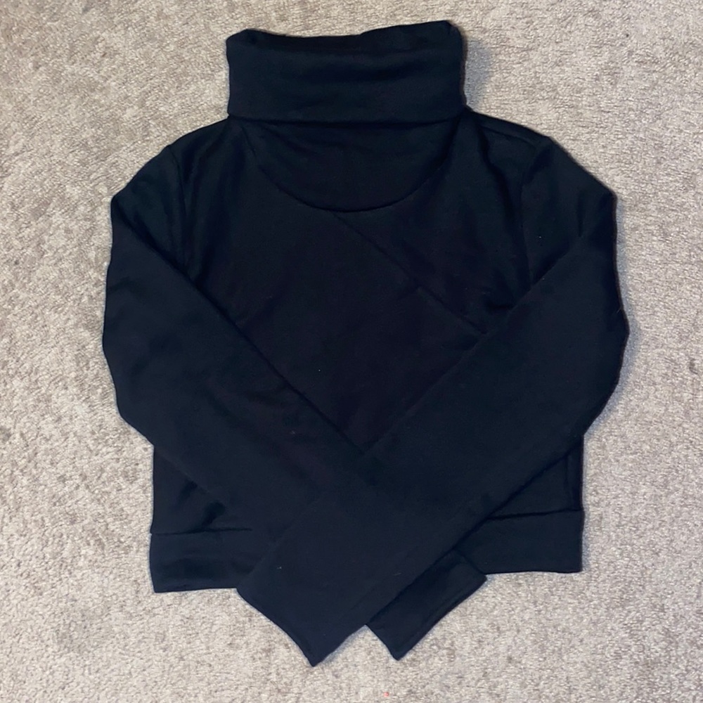 Alo turtle neck cropped sweatshirt
